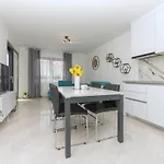Ema Apartment Makarska