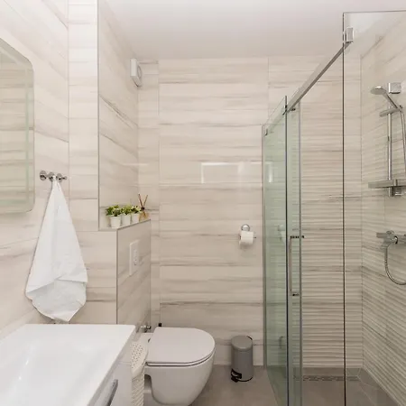 Apartament Ema *